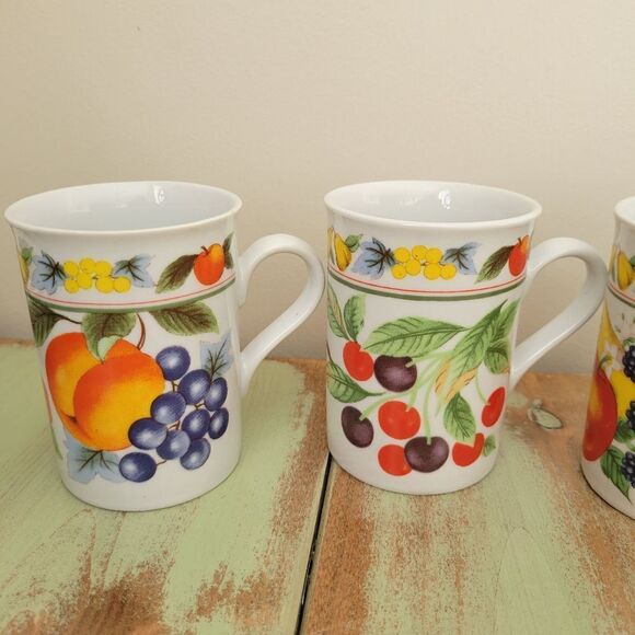 Vintage Roy Kirkham Assorted Fruit Bone China Mugs - Picture 2 of 12